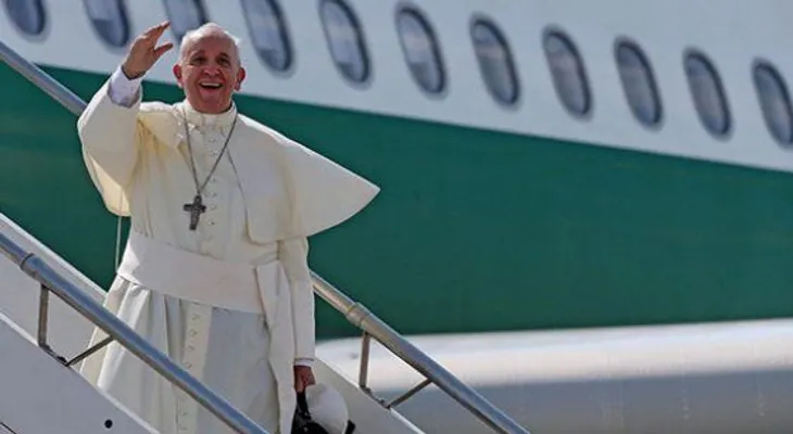 El papa Francisco parte hacia Filadelfia