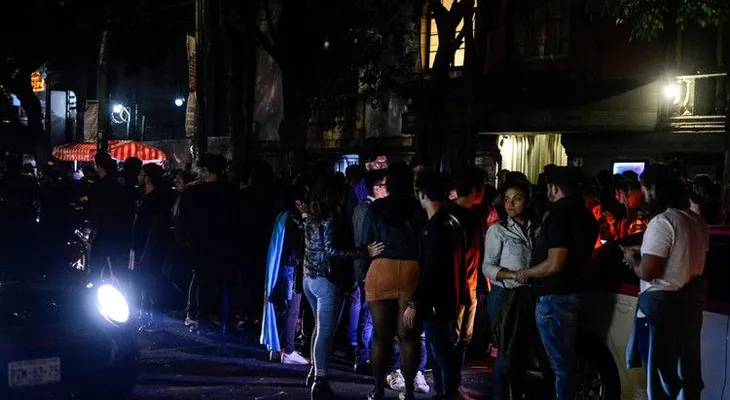 Un restaurante publica un insólito comentario tras el terremoto en México y las redes arden