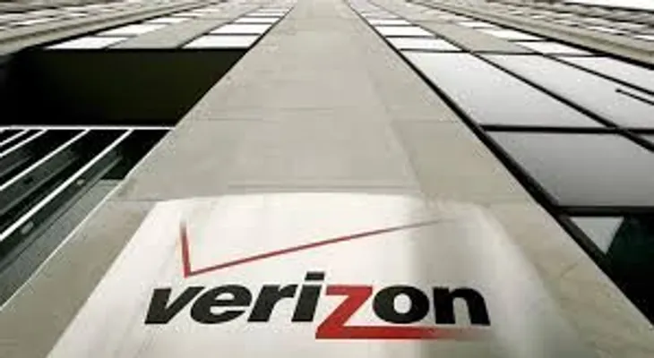 Verizon ultima acuerdo para la compra de los activos de internet de Yahoo