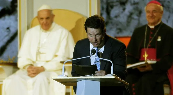 Un actor de EE.UU. bromea ante el papa Francisco (VIDEO)