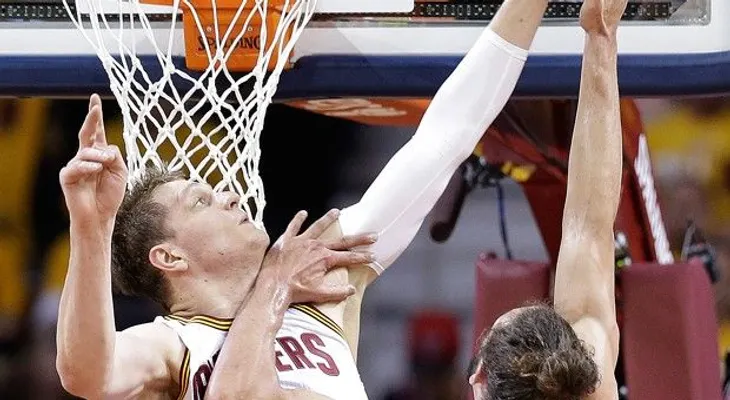 Con Rose y Gasol al mando, los Bulls emboscan  a los Cavaliers