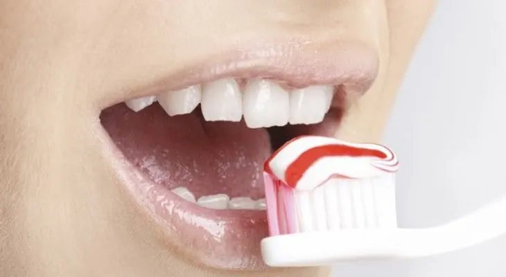 ¿El mal aliento es crónico: 10 mitos sobre la salud dental