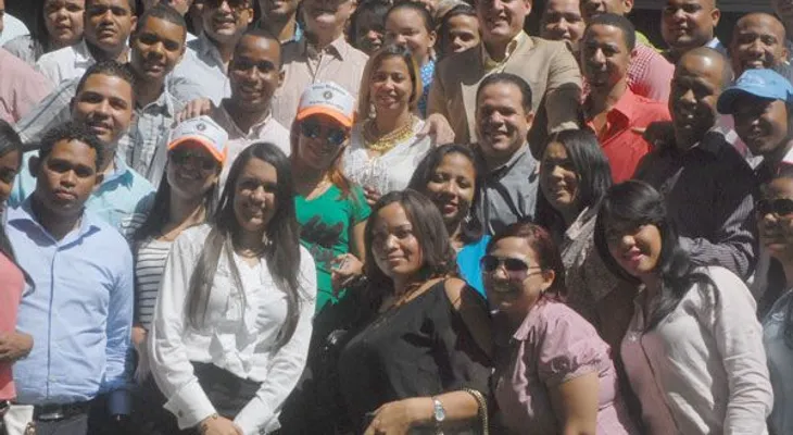 Cientos de jóvenes dirigentes PRM piden a Hipólito sea el candidato a la Presidencia.