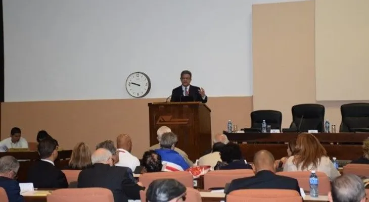 Leonel Fernández insta a Latinoamérica y el Caribe a repensar su modelo productivo