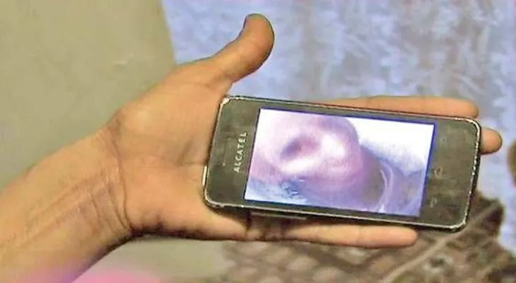 Mujer afirma que el fantasma de su abuela le envía una Selfie
