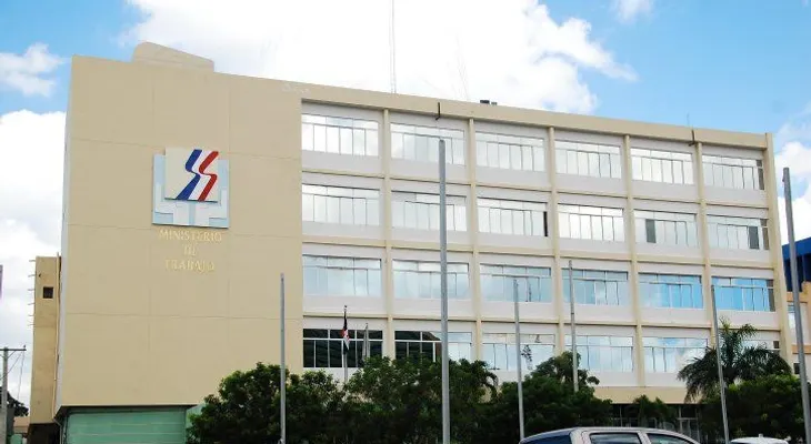  Ministerio de Trabajo reitera que el lunes no se trabaja 