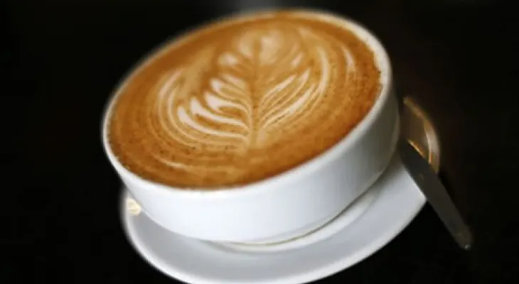 3 ó 4 tazas de café al día  podría ayudar a prevenir infartos