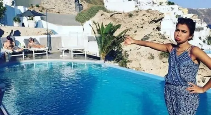 Una luna de miel muy inusual: mujer viaja sin su esposo y con sus suegros