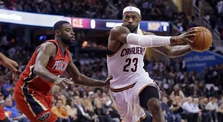 Hijos de LeBron no pueden jugar fútbol americano 
