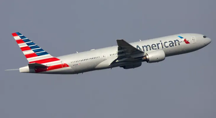 American Airlines mantiene vuelos en RD pero cierra su oficina de reservaciones en Santo Domingo