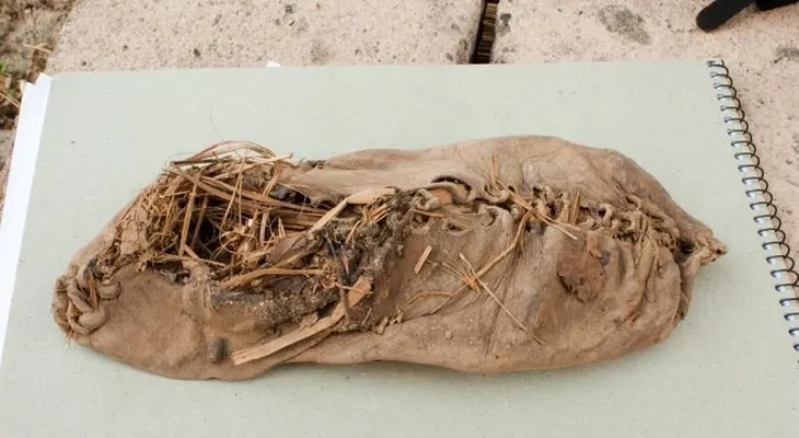 El descubrimiento del zapato más antiguo de la historia