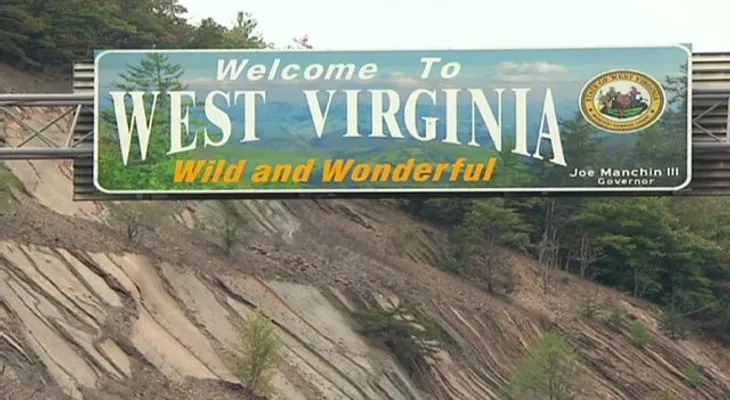 West Virginia busca recuperarse tras tormenta