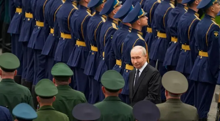 Zelensky: Rusia podría movilizar al menos 300.000 soldados más este año para la guerra en Ucrania