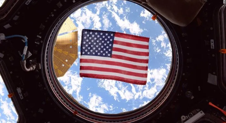 ¿Militares para proteger la galaxia de una guerra? Proponen crear un nuevo cuerpo especial en Estados Unidos