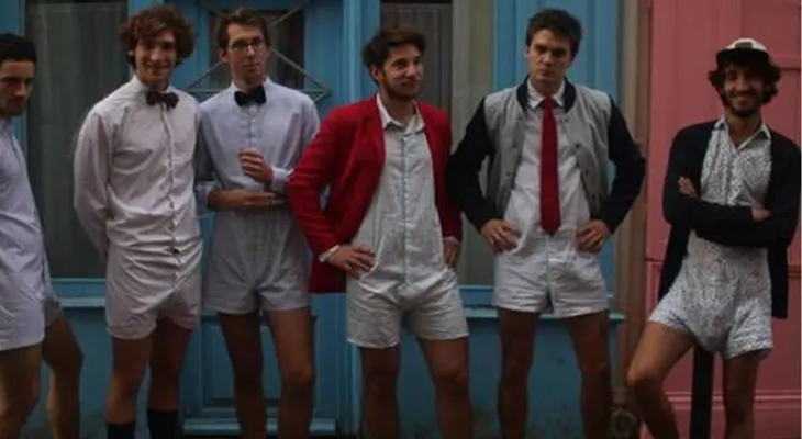 Calchemise, la moda de la camisa con calzoncillo que arrasa