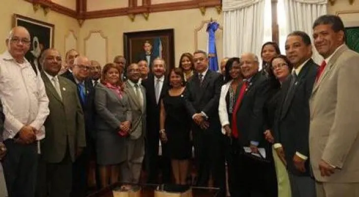El presidente recibe nueva directiva del Colegio Dominicano de Periodistas