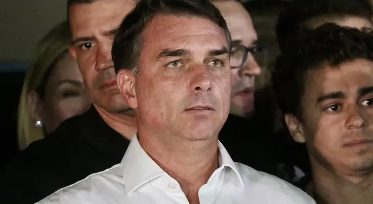 Policía Federal de Brasil cancela los pasaportes de Flávio Bolsonaro tras incumplir plazo judicial