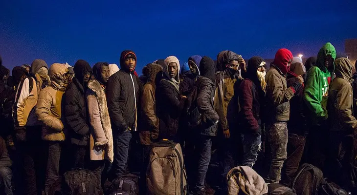 Después La Jungla; no hay certeza de qué pasará con miles de inmigrantes en Francia