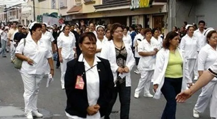 Enfermeras exigen incremento de salarios y pensiones