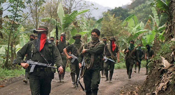Guerrilla del ELN asesina a dos policías en Colombia