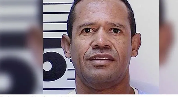 Un condenado a prisión de por vida se hace rico por haber sido convertido en un "esclavo sexual"
