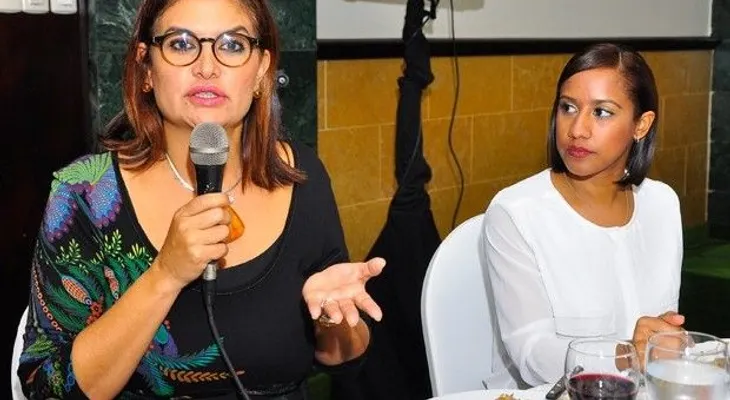 Aumento adolescentes embarazadas las convierte en un "ejército de marginados"