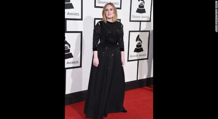 ¿Adele desafinó en los Grammy? (VIDEO)