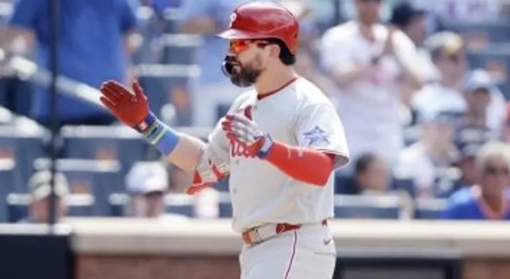 Filis remontan ante Cardenales con doble de Edmundo Sosa y jonrón de Kyle Schwarber