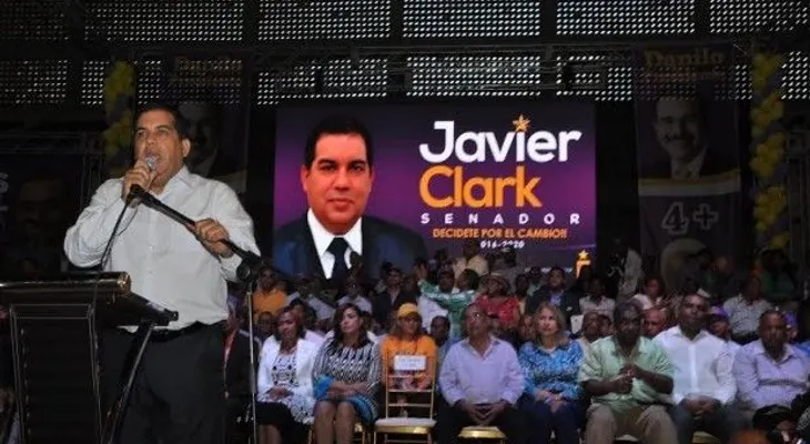 El diputado Francisco Javier Clark lanza su candidatura a senador