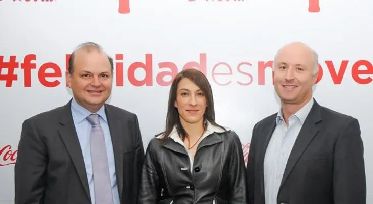 Lanzan campaña Moverse es felicidad de Coca Cola