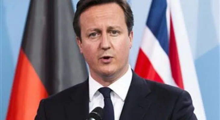 Primer ministro de Inglaterra llama plaga a los inmigrantes