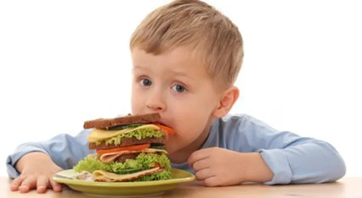 Cómo mejorar la alimentación de los hijos