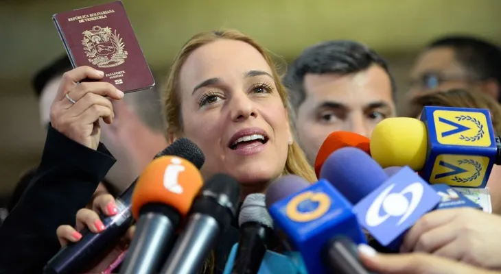 Lilian Tintori no fue admitida en Ecuador porque iba a hacer "actividades políticas"