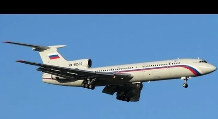 Un Tu-154 de la Fuerza Aérea rusa con 92 personas a bordo se estrella en el mar Negro