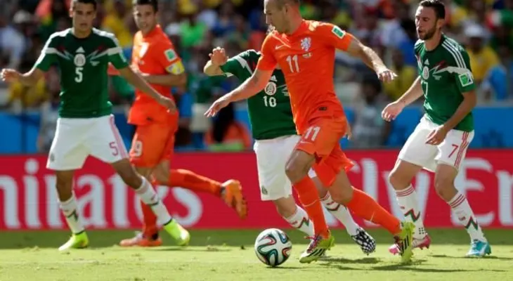 Holanda remonta y elimina a México
