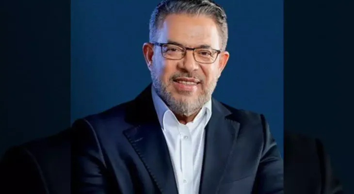 Guillermo felicita a Omar y le desea que pueda desempeñar su función con responsabilidad