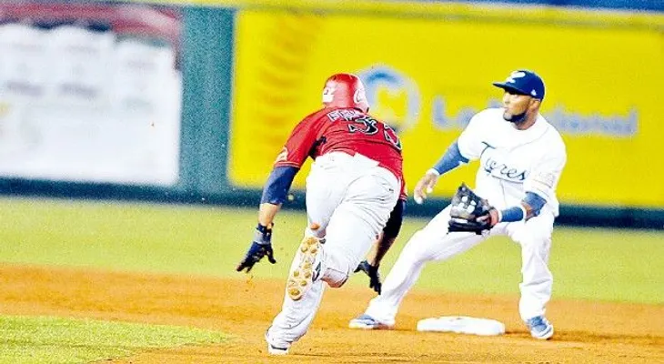 Licey gana a los Gigantes y pasa a la Seríe Final que empieza este lunes