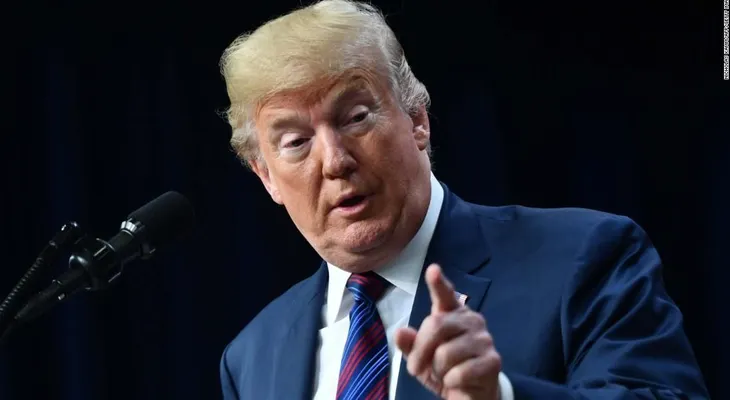 Trump: "Tengo el absoluto derecho de indultarme a mí mismo"