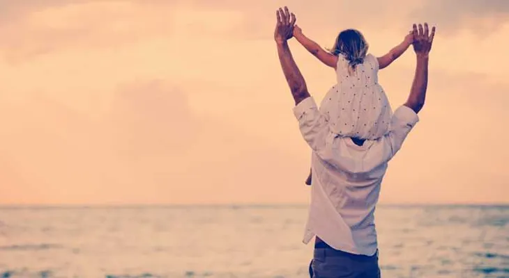 8 señales de que será un buen novio y un gran padre 