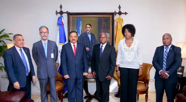 Presidente JCE se reúne con embajador de Haití