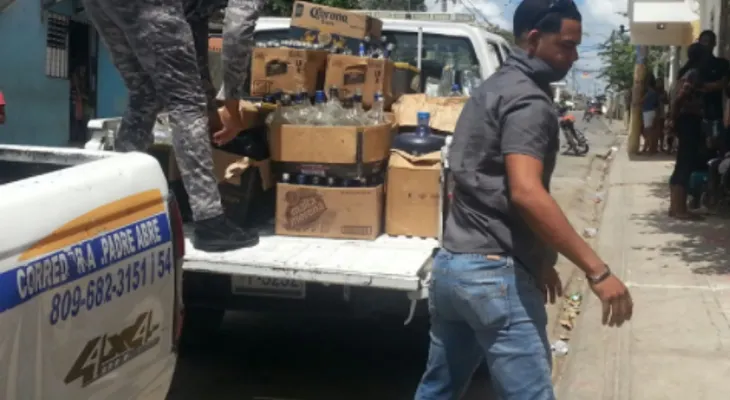 Desmantelan fábrica clandestina de alcohol en La Vega