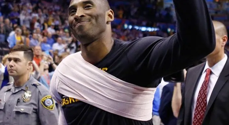 Westbrook sigue imponente; los Cavs aseguran  el primer lugar