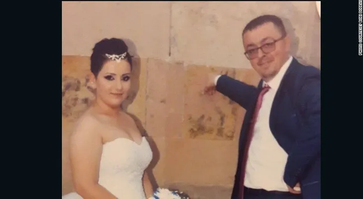 Amor a primera vista: una refugiada y un policía fronterizo