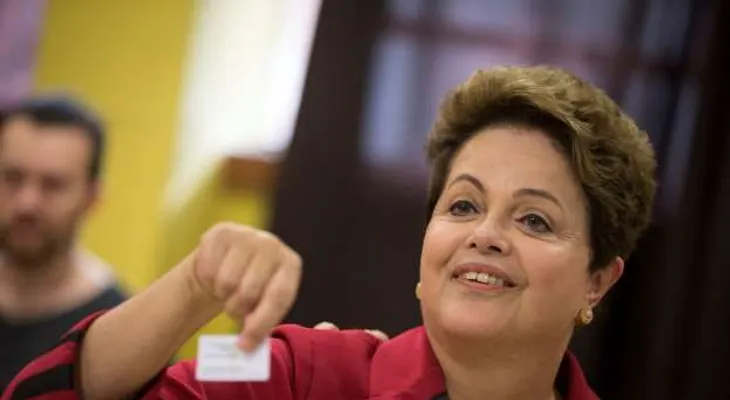 Boca de urna: Rousseff y Neves van a segunda ronda 