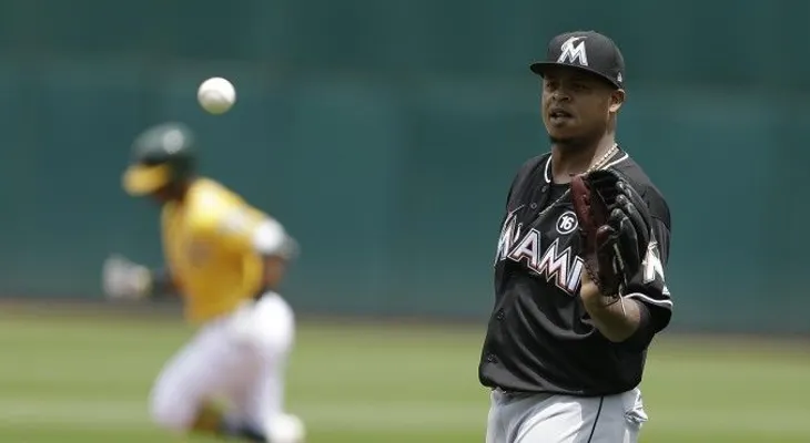 Edinson Vólquez pierde 7mo partido e iguala récord negativo