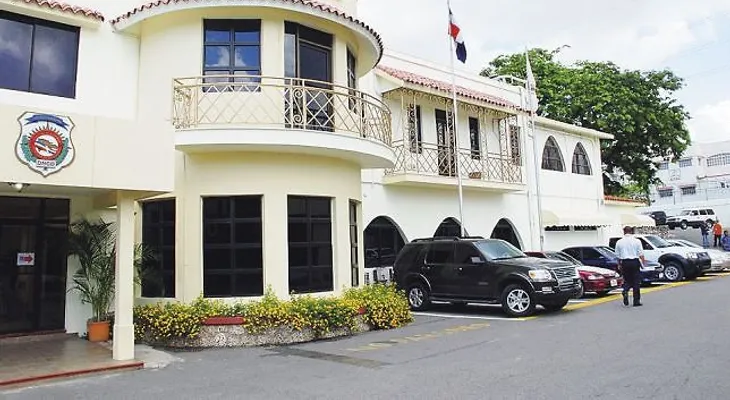 Investigan agentes de la PN por desaparición de RD$ 100 mil en redada