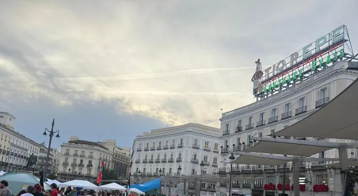 Prosiguen en Madrid las protestas por la crisis de vivienda y en apoyo al decreto Maricarmen