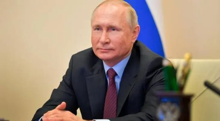 Médicos acusan a Putin de poner en peligro a toda Rusia por no cerrar Moscú