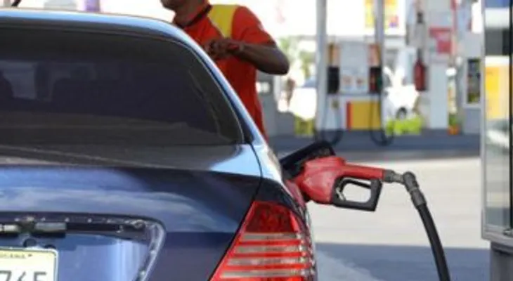Por segunda semana, congelan precios de los combustibles