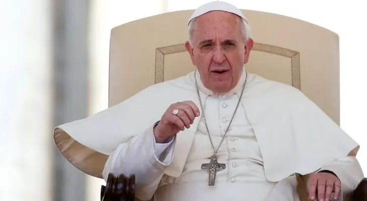 El papa Francisco advierte del pronto colapso de la economía mundial 